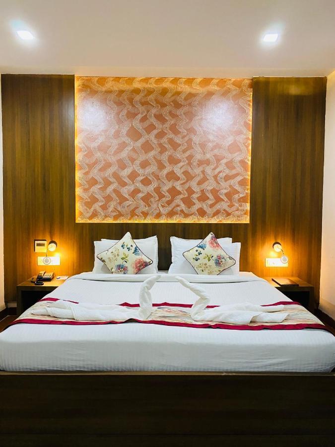 Hotel Ajay International Allahabad Exterior foto