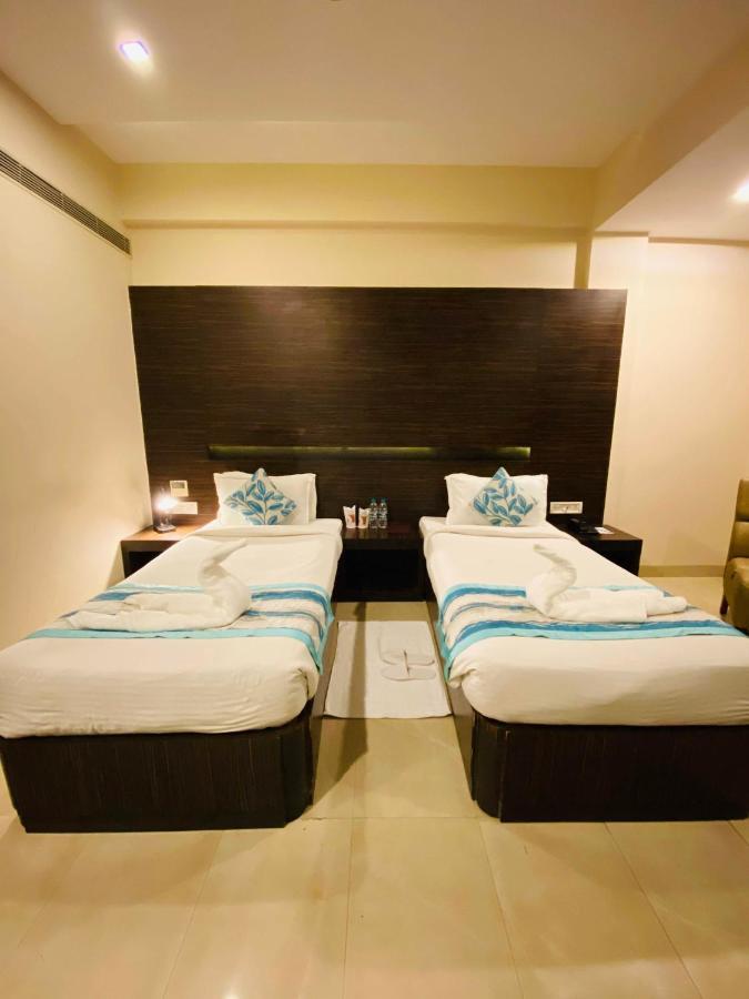 Hotel Ajay International Allahabad Exterior foto